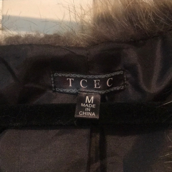 Faux fur vest - Picture 2 of 3